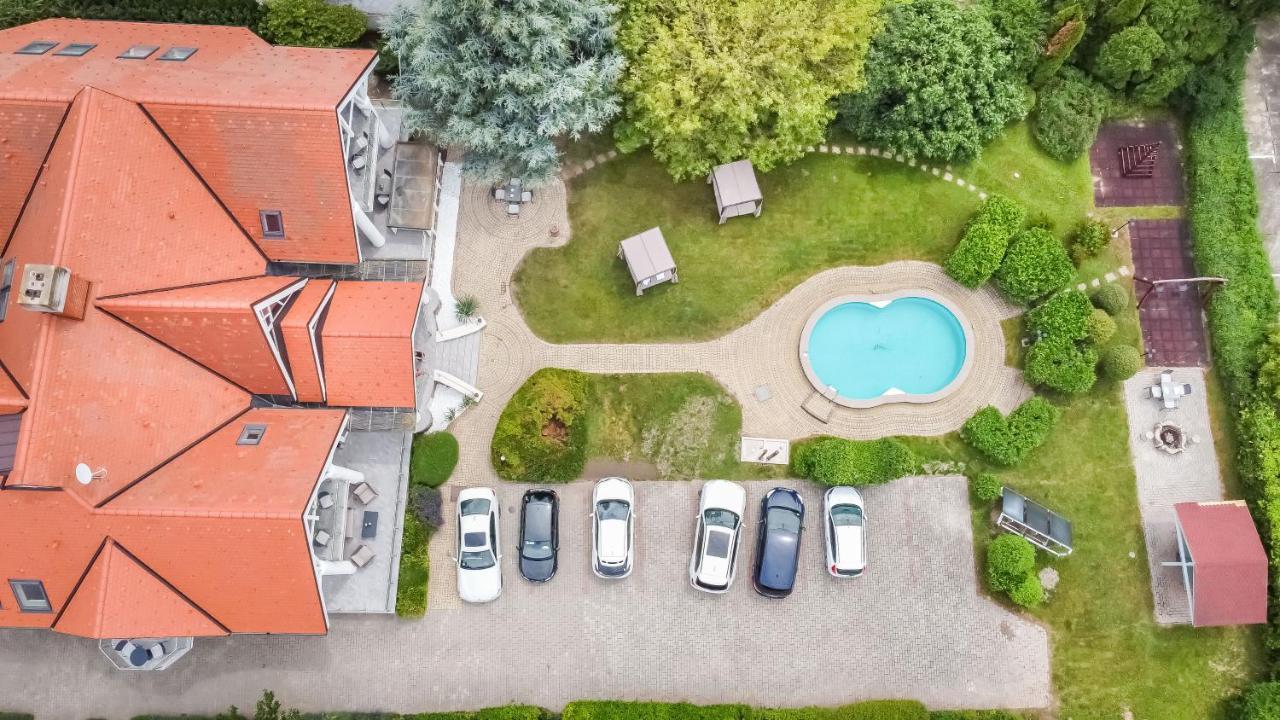 Hotel Clariss Балатональмади Экстерьер фото