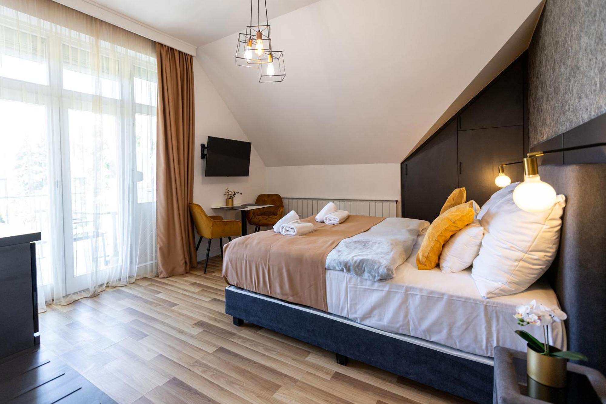 Hotel Clariss Балатональмади Экстерьер фото
